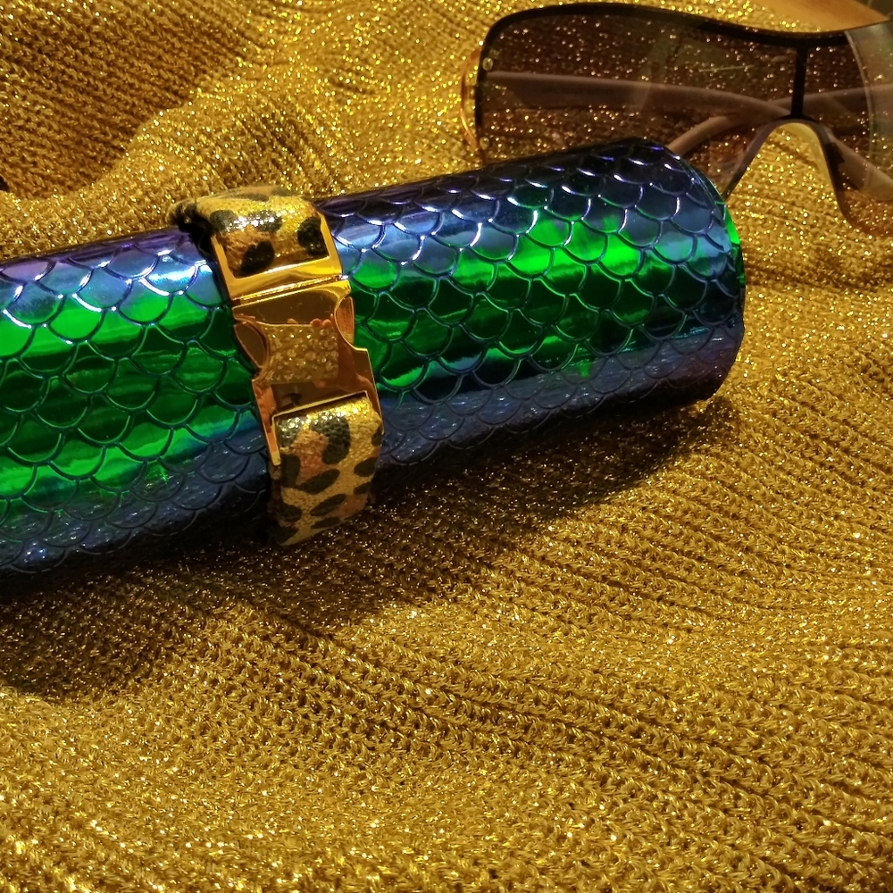 Bracelets.  small medium large - Picture 5 of 9